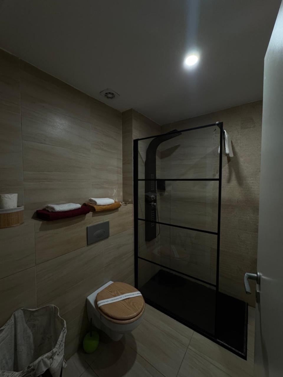 Lucas investment L3 -104 - 6