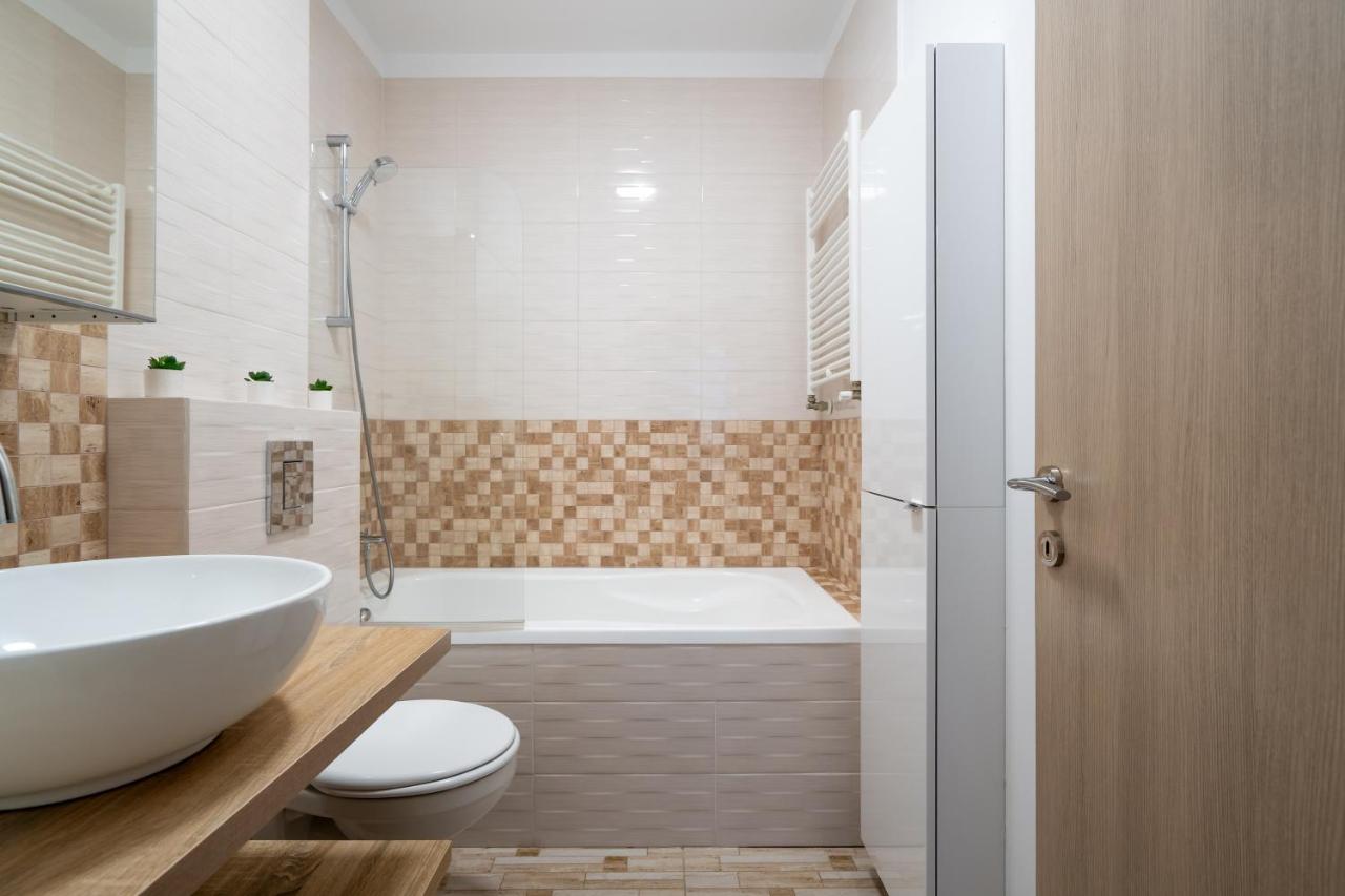 Class Residence 24 Premium 2BR Apartment - 6