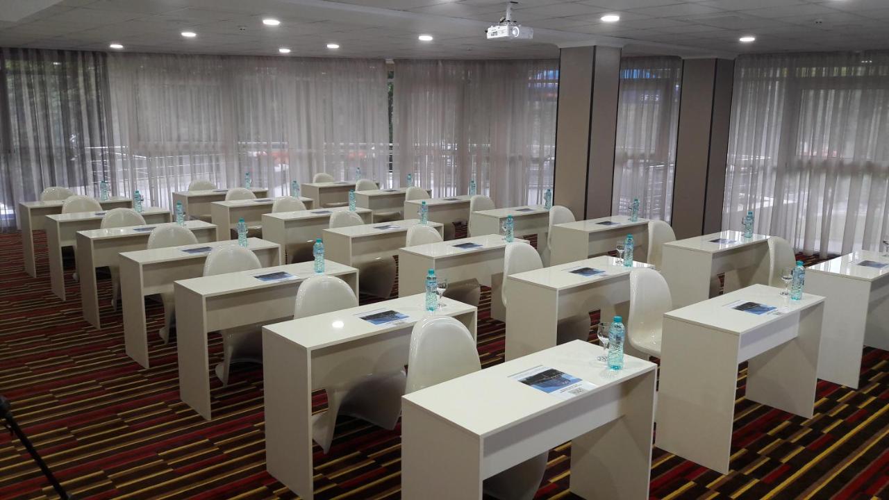 Aria Hotel Chisinau photo 2