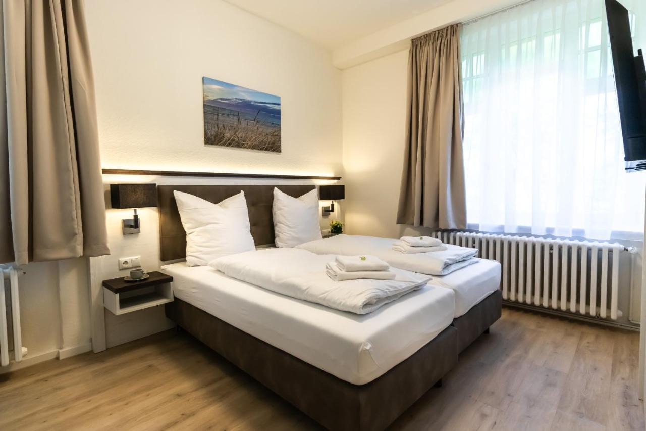 Hotel Haus am Meer Kühlungsborn in direkter Strandlage, Zimmer mit Meer- oder Gartenblick, teils Balkon & Frühstück zubuchbar in historischer Villa - 5