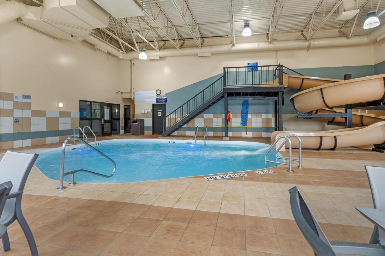 Photo - Best Western Plus Pembina Inn & Suites