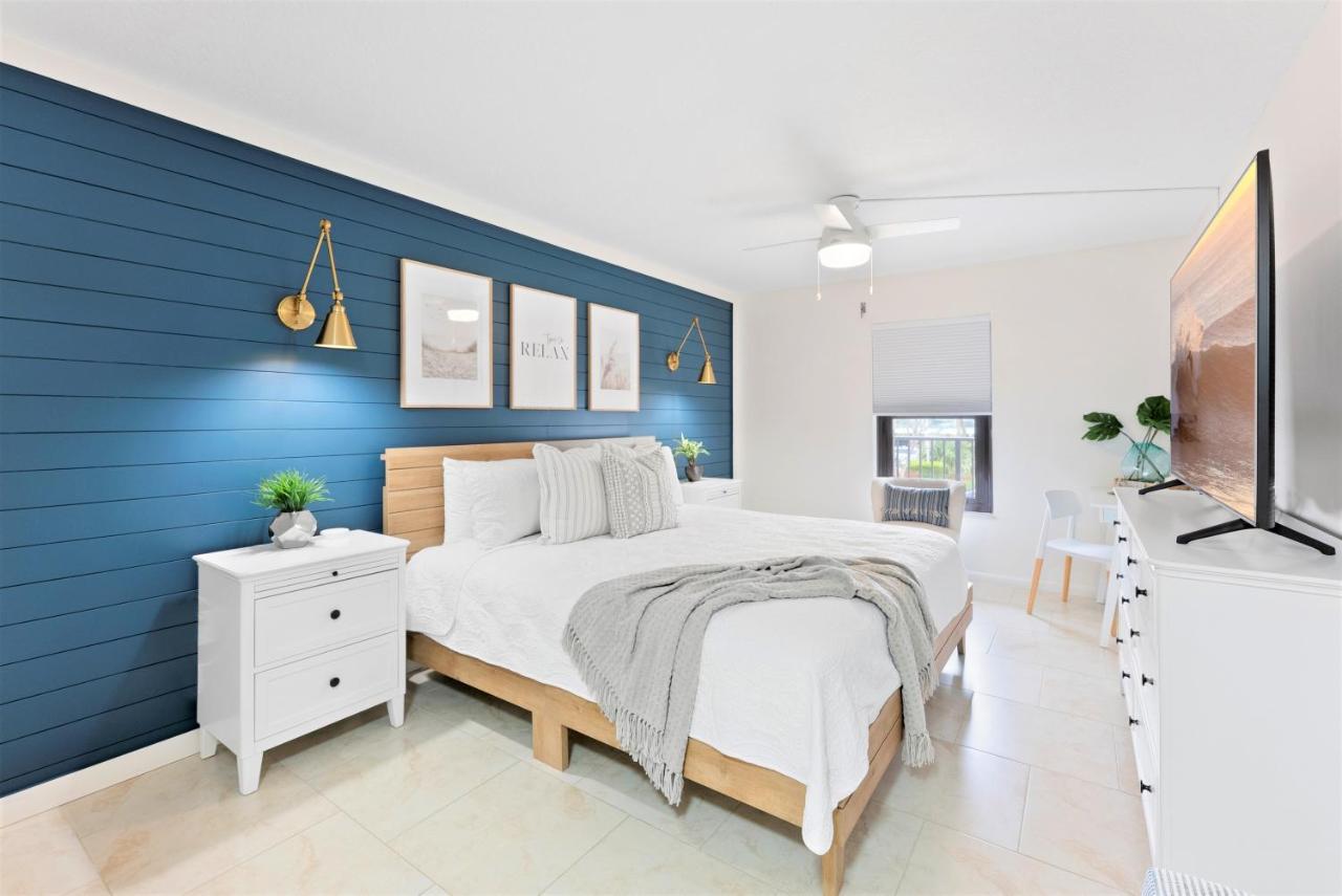 Cape Winds - Oceanfront Pool, Tennis & Sauna Condos near Port Canaveral photo 4