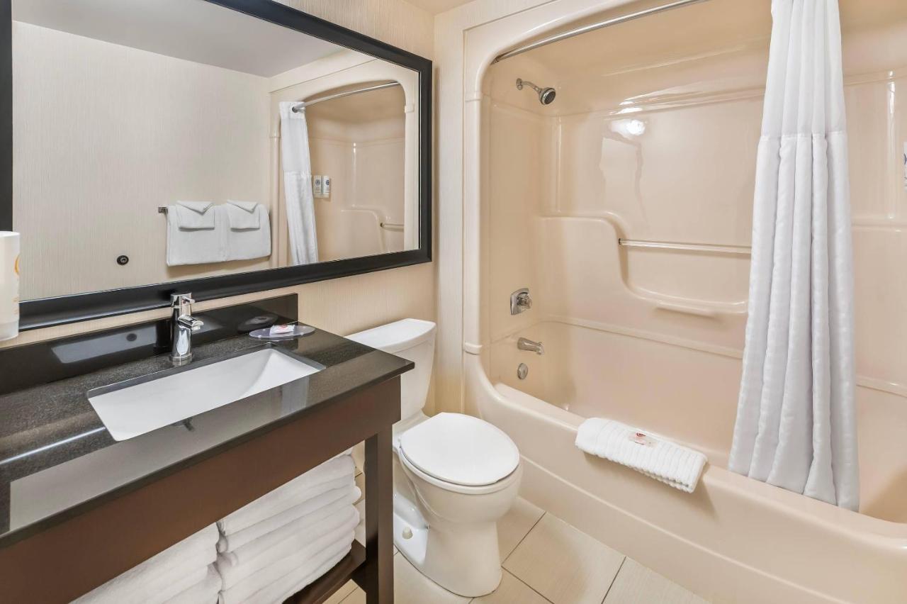 Comfort Inn photo 4