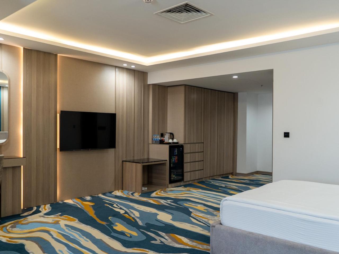 Van Royal Hotel photo 2
