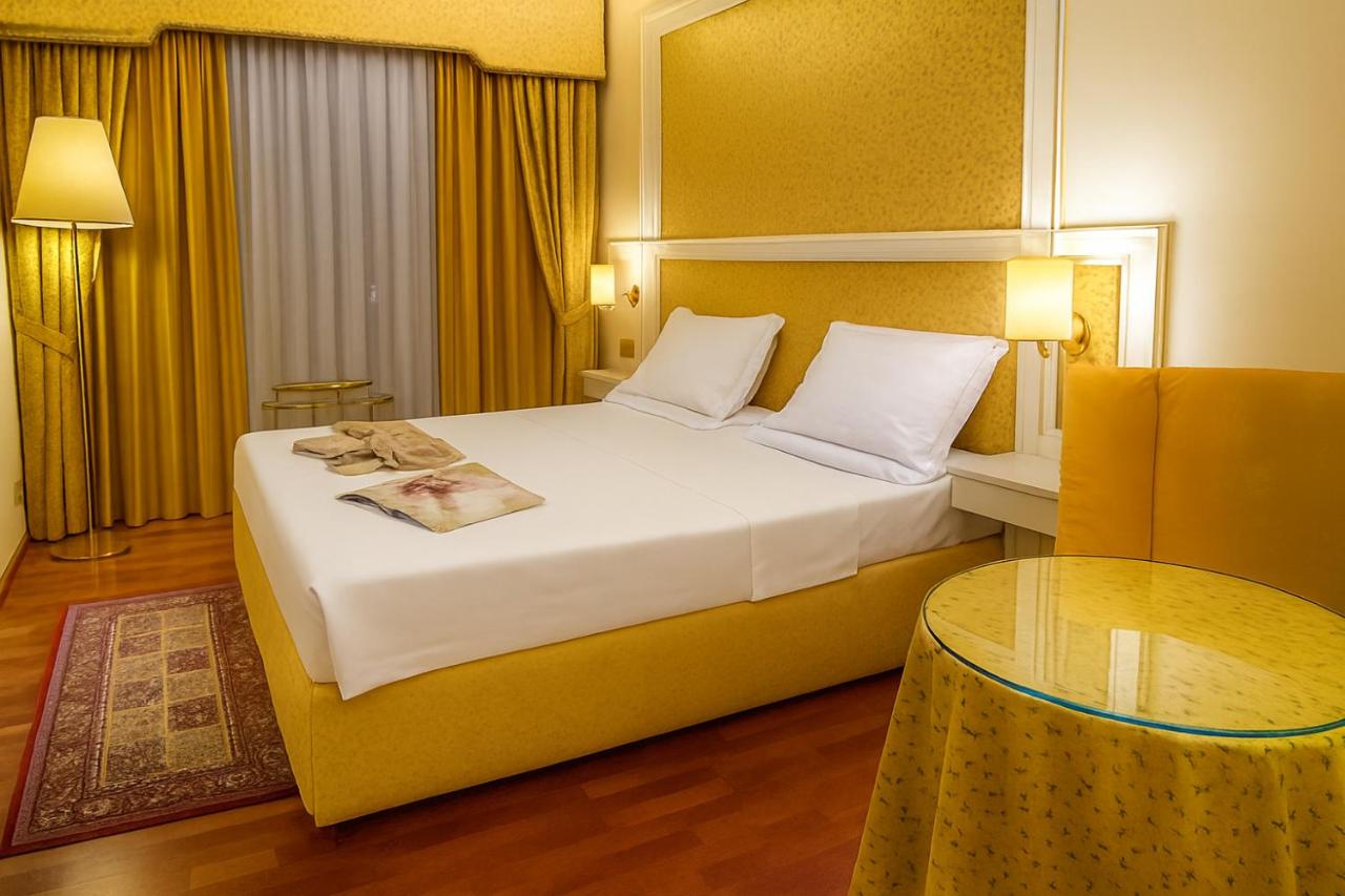 LVG Hotel Collection - La Bussola photo 3