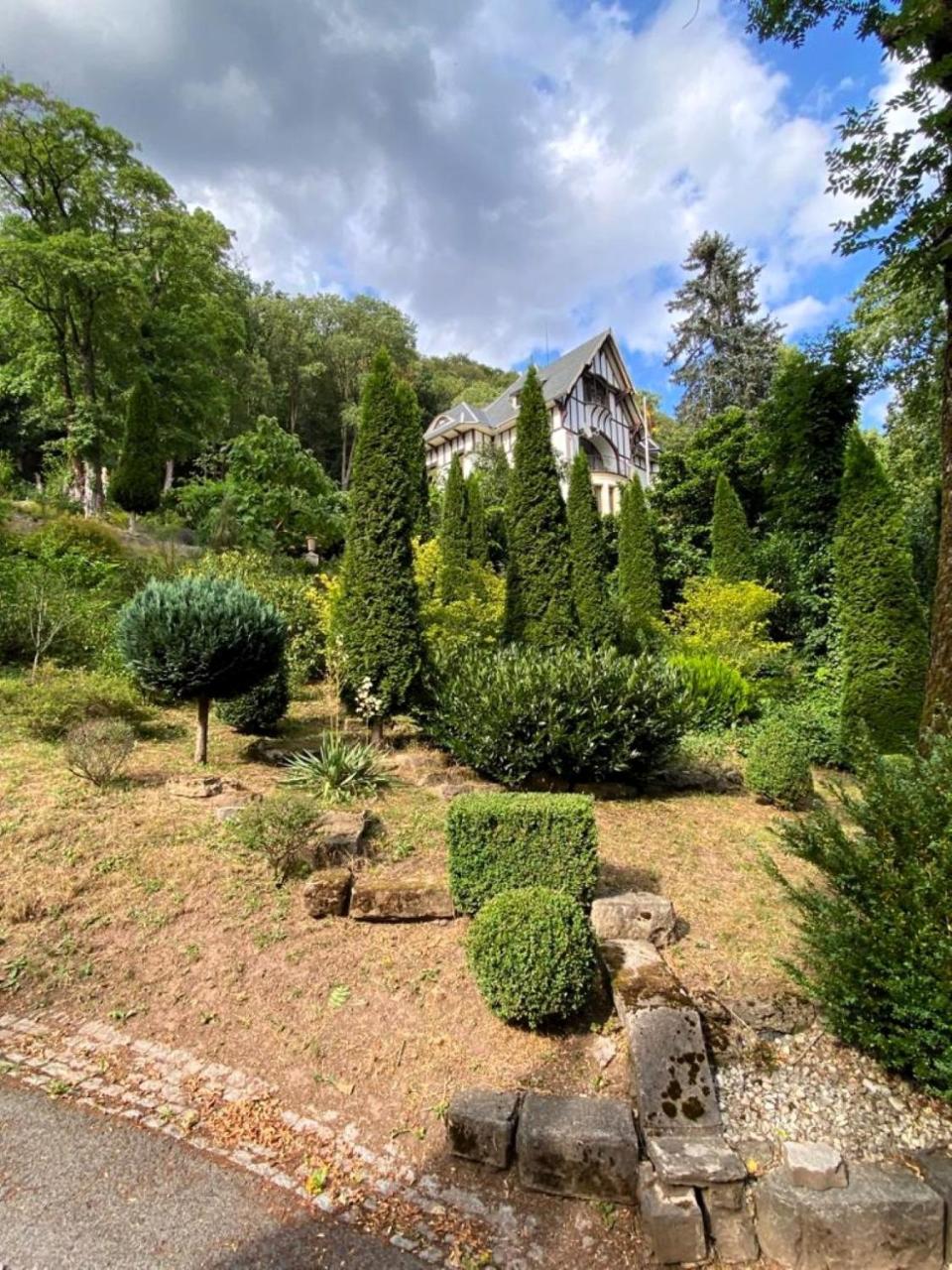 Monsieur Claude - Wohnen in einer historischen Villa - 2