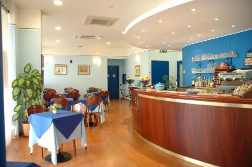 Hotel La Vela photo 4