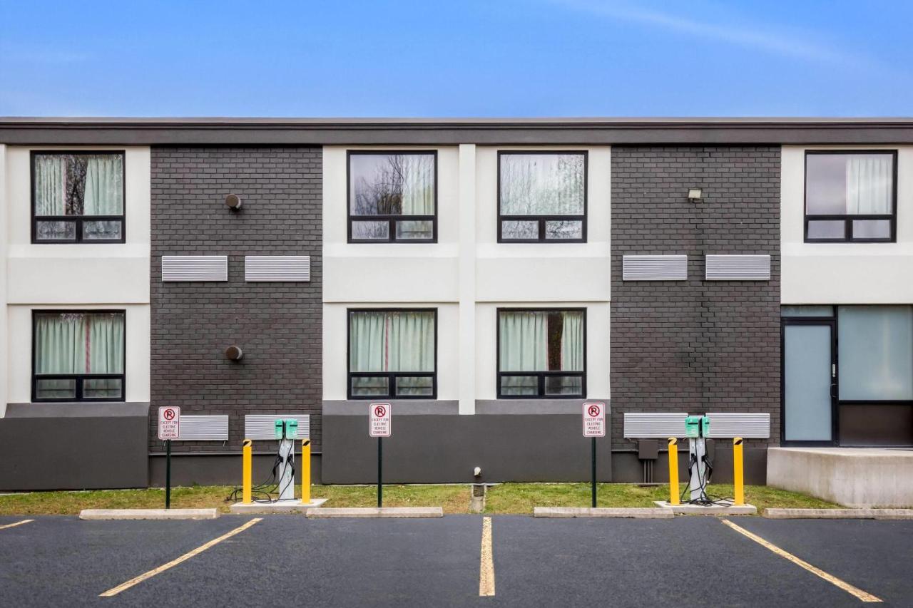 Days Inn by Wyndham Liberty/Monticello