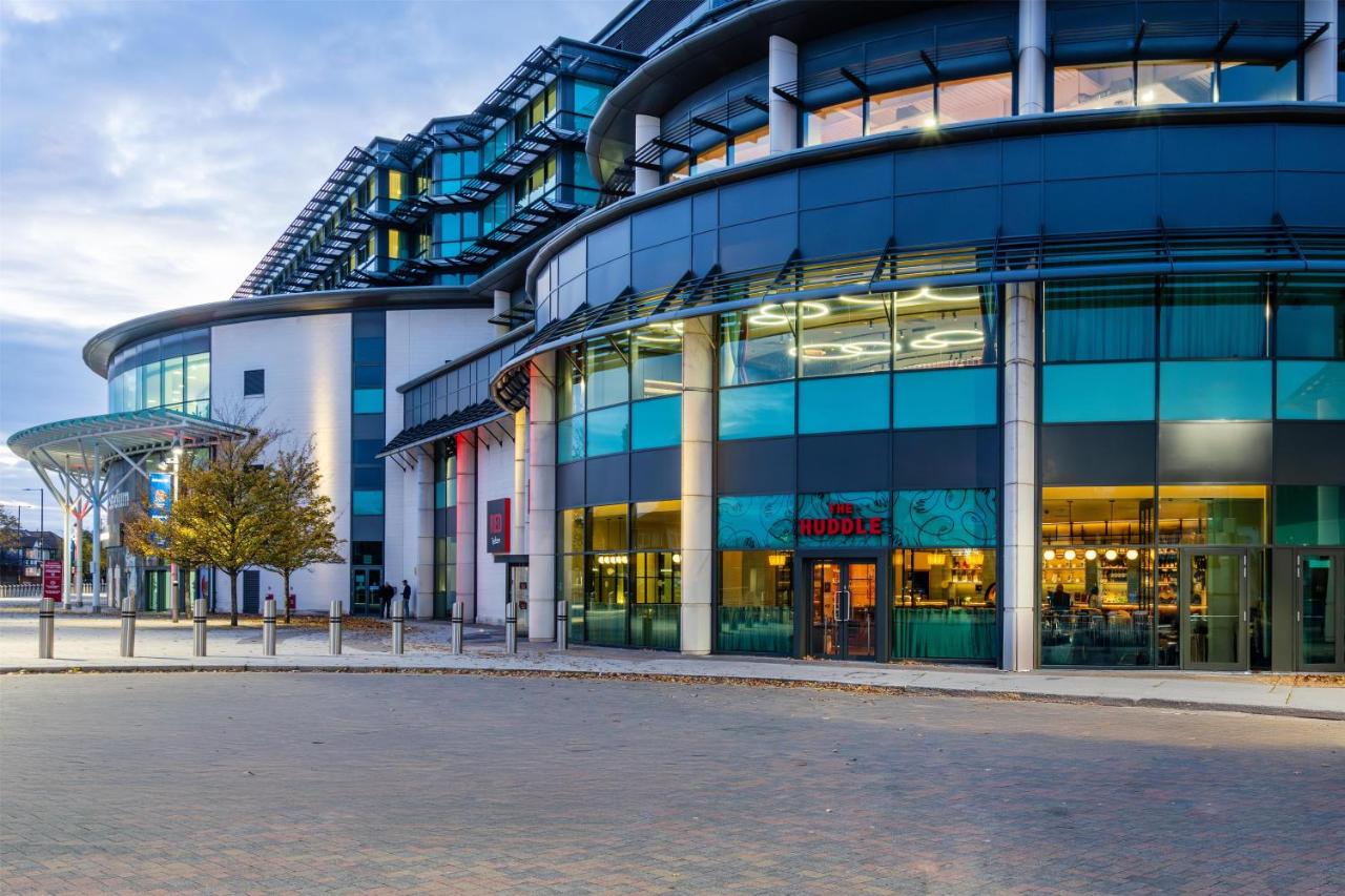 Radisson RED London Twickenham - 5