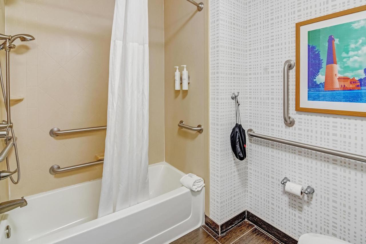 Hampton Inn Foley photo 3