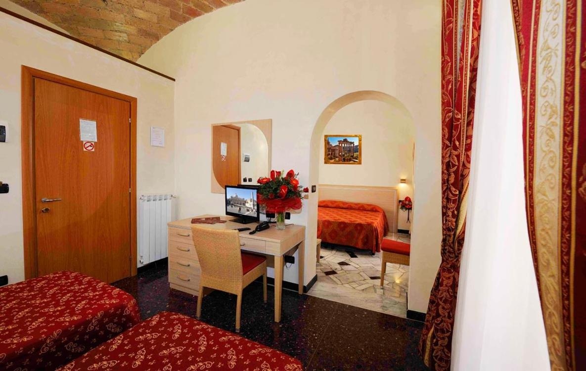 Hotel Campidoglio in Rome from $107, image size:1185x750