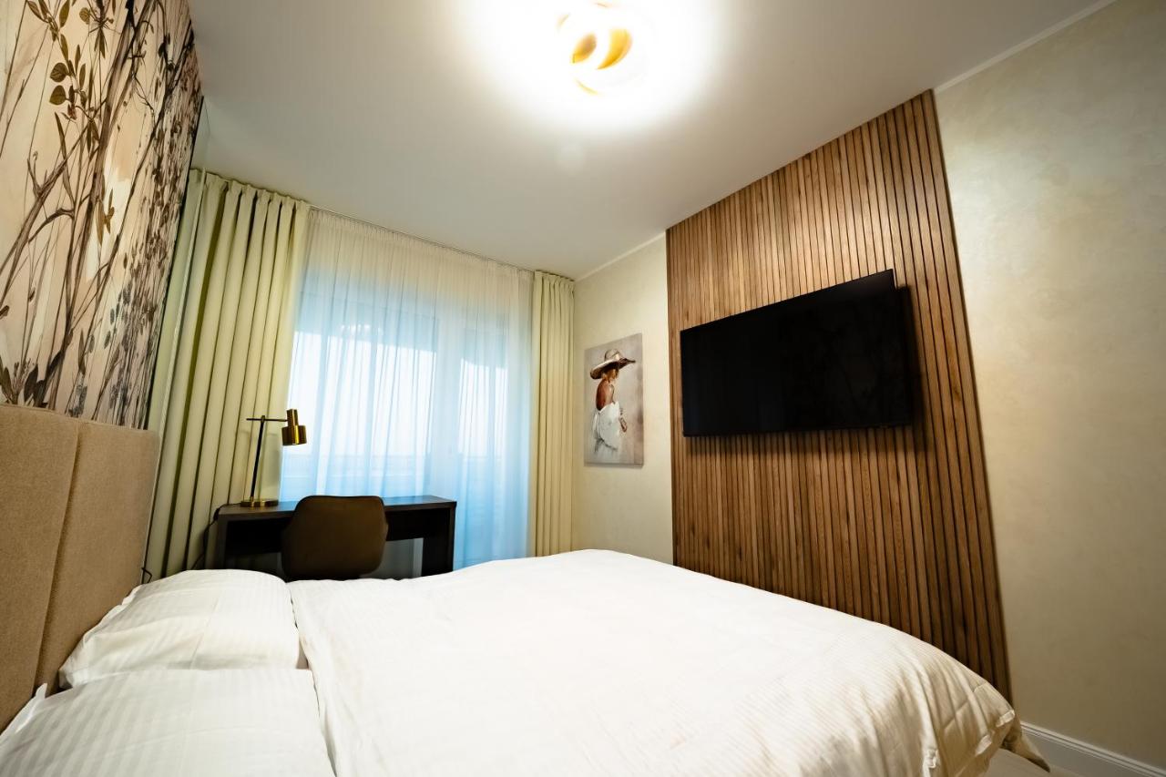 Royal Luxury Suite - 3