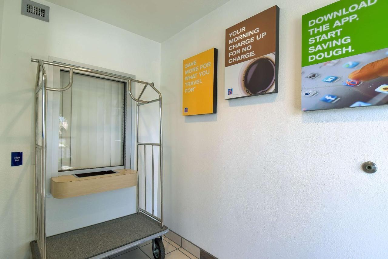 Motel 6 Corona, CA - Norco photo 3