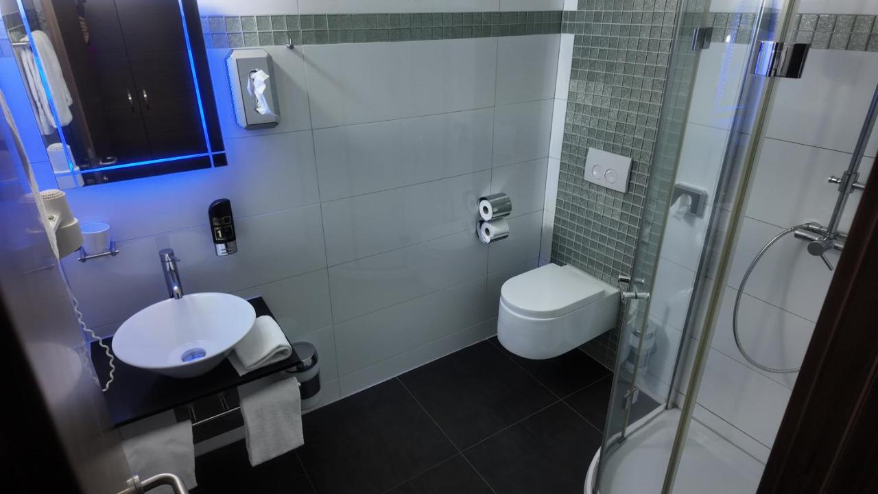 Airport Global Hotel photo 4