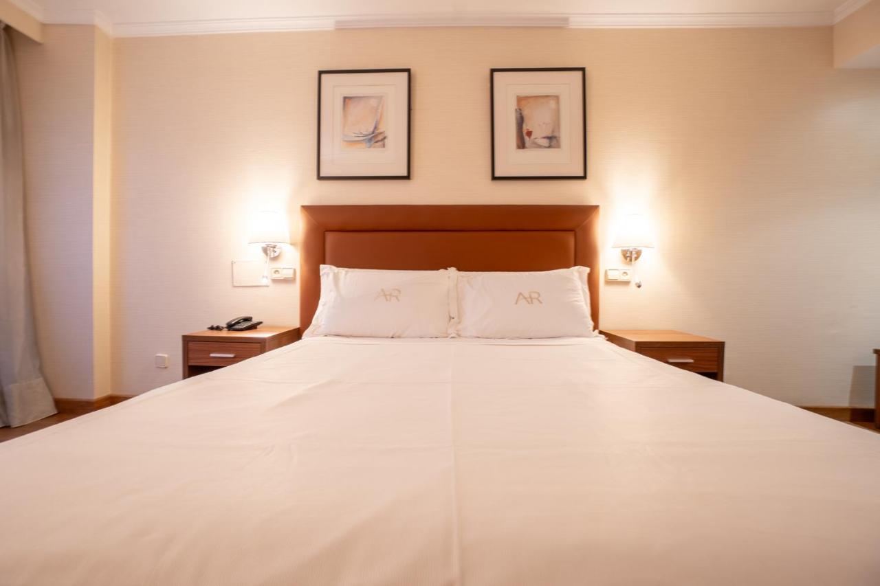 Aparto-Hotel Rosales photo 4
