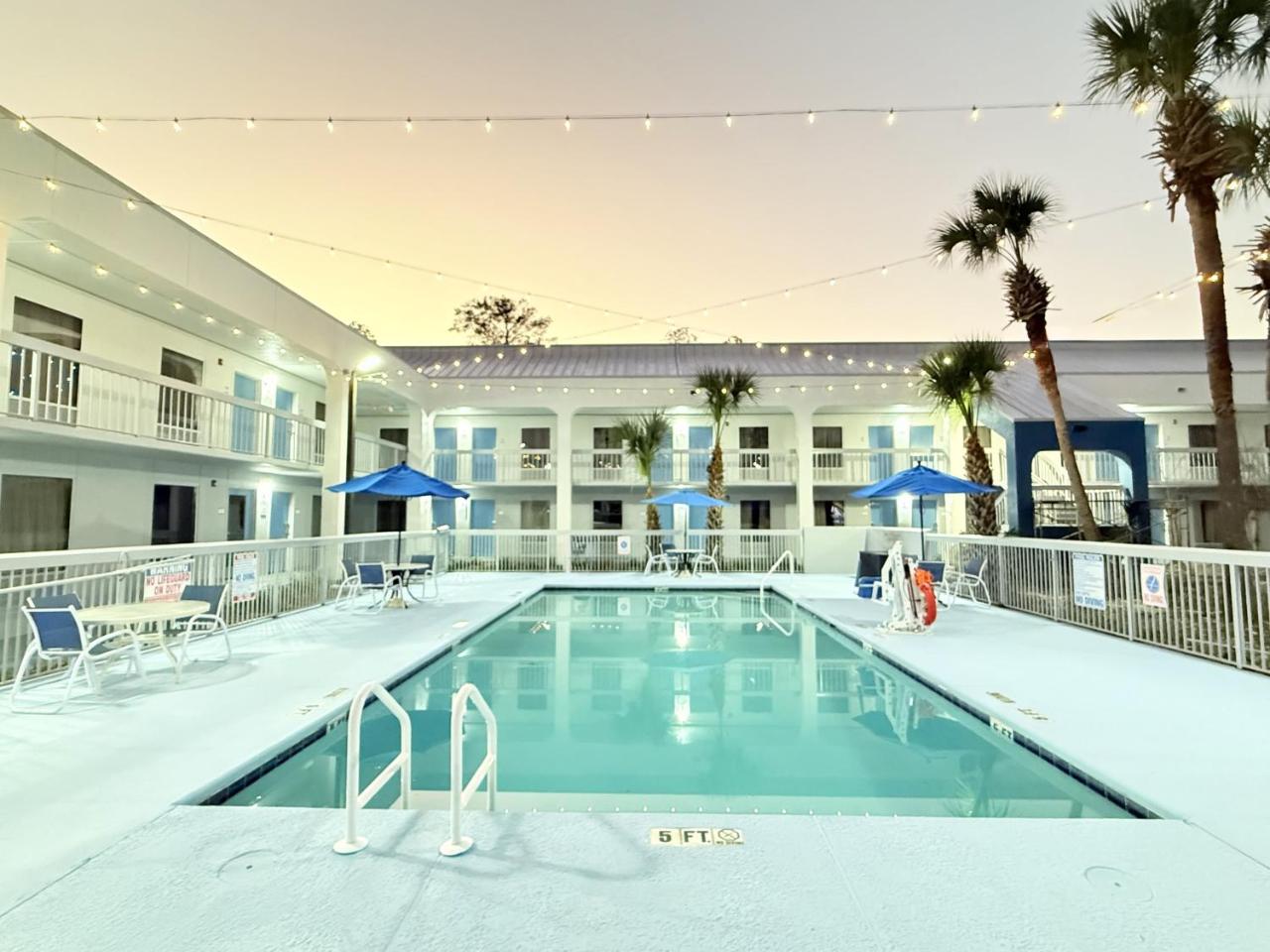 Foto - Baymont by Wyndham Tallahassee