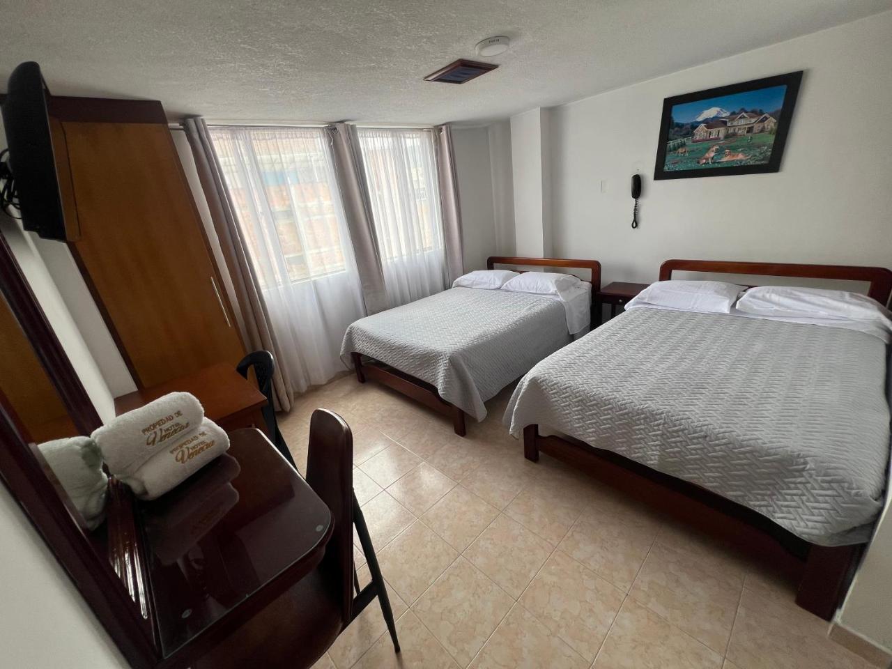 Hotel Venecia Confort photo 2