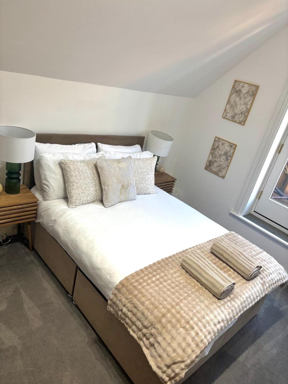 The Luxe Haven Penthouse - Sleeps 4 Apartment Nottingham City Centre - 2
