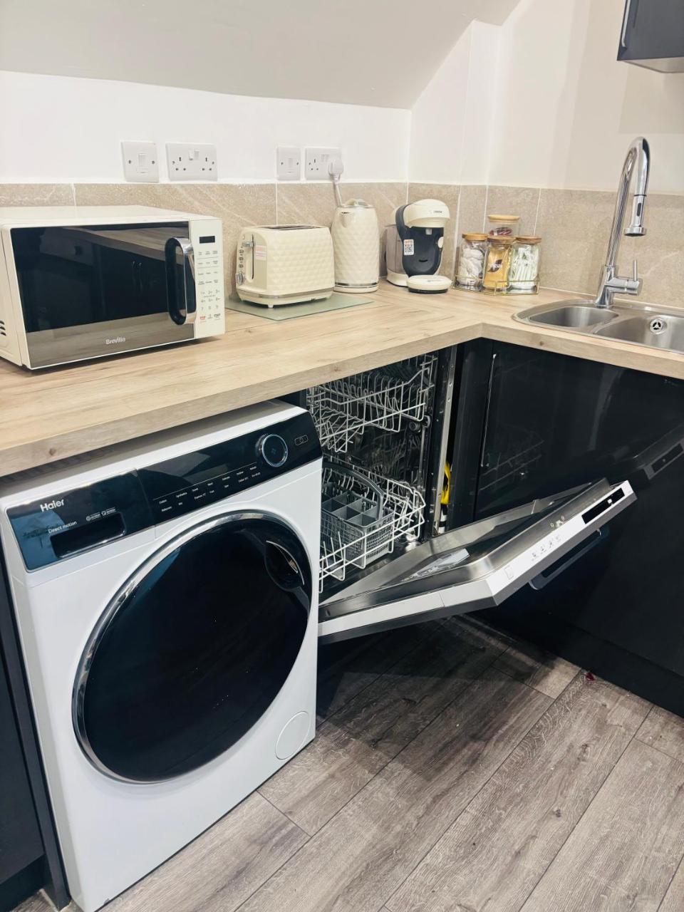 The Luxe Haven Penthouse - Sleeps 4 Apartment Nottingham City Centre - 4