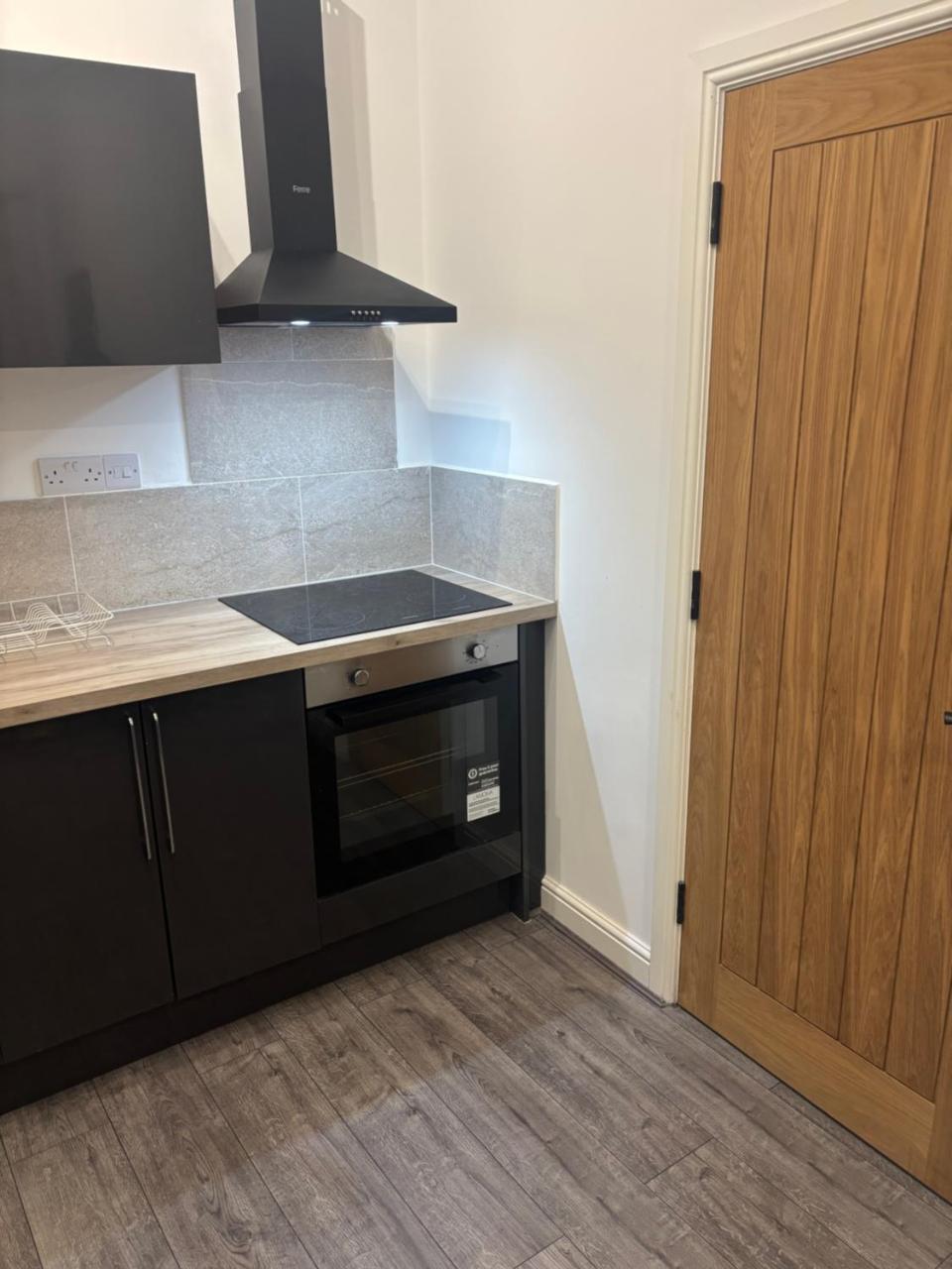 The Luxe Haven Penthouse - Sleeps 4 Apartment Nottingham City Centre - 5