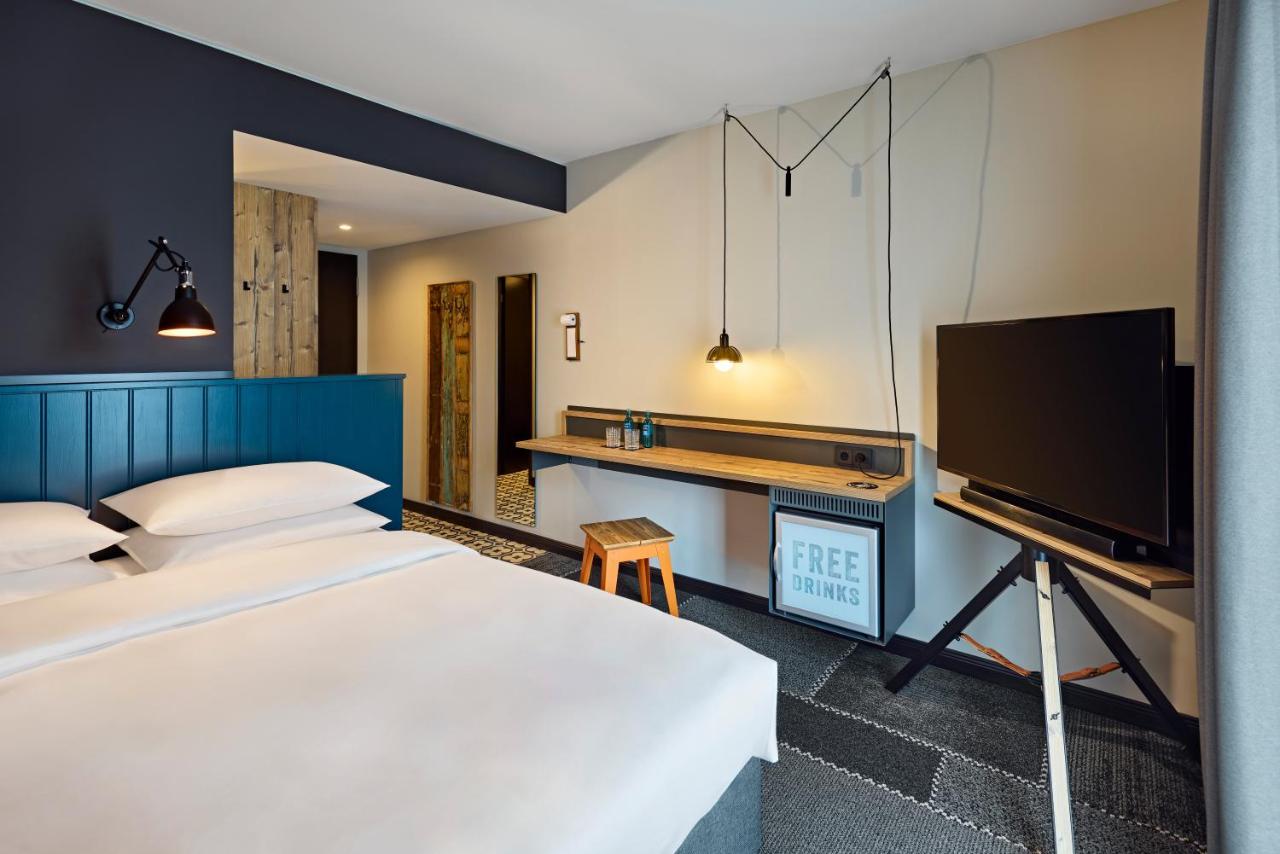 me and all hotel Mainz, by Hyatt photo 2
