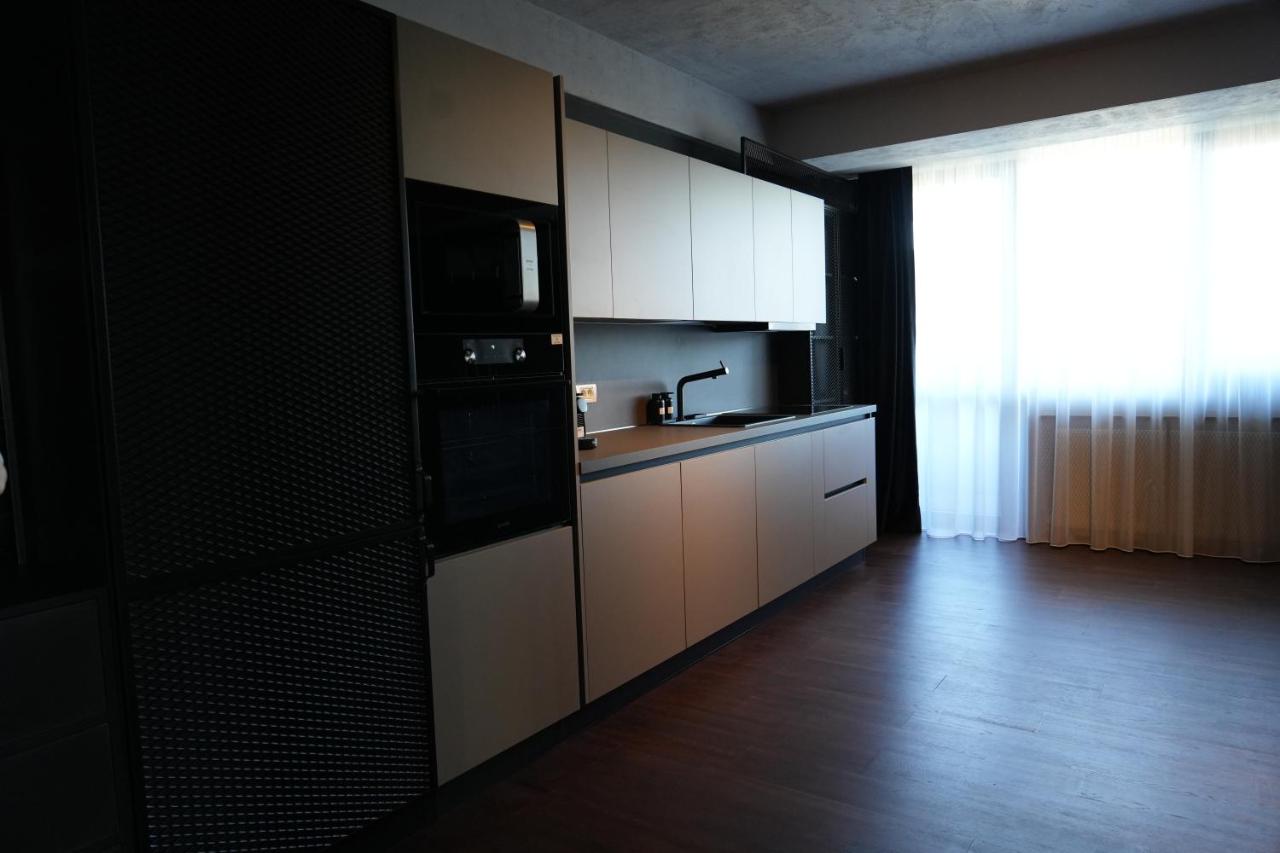 Flat 6 - Luxury Designer Apartment - 5