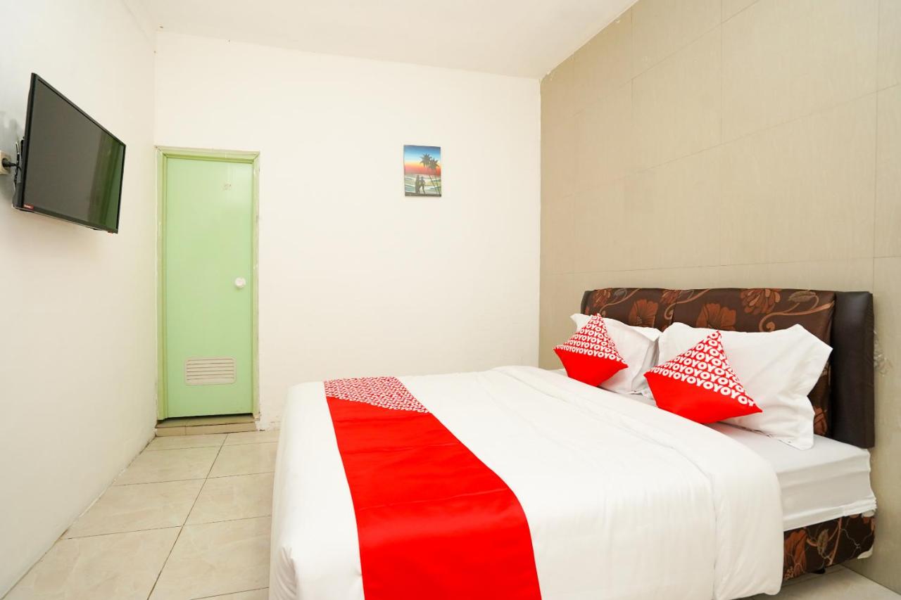 OYO Life 2108 Griya Aisyah Residence photo 2