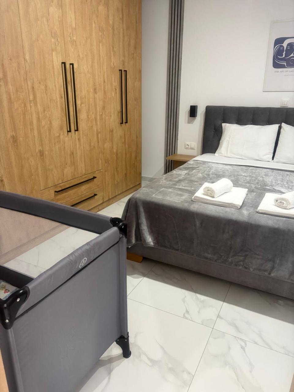 Project Georgiadi #1 - Modern Apartment in peaceful neighborhood - 15 mins from Loutra Pozar - 5