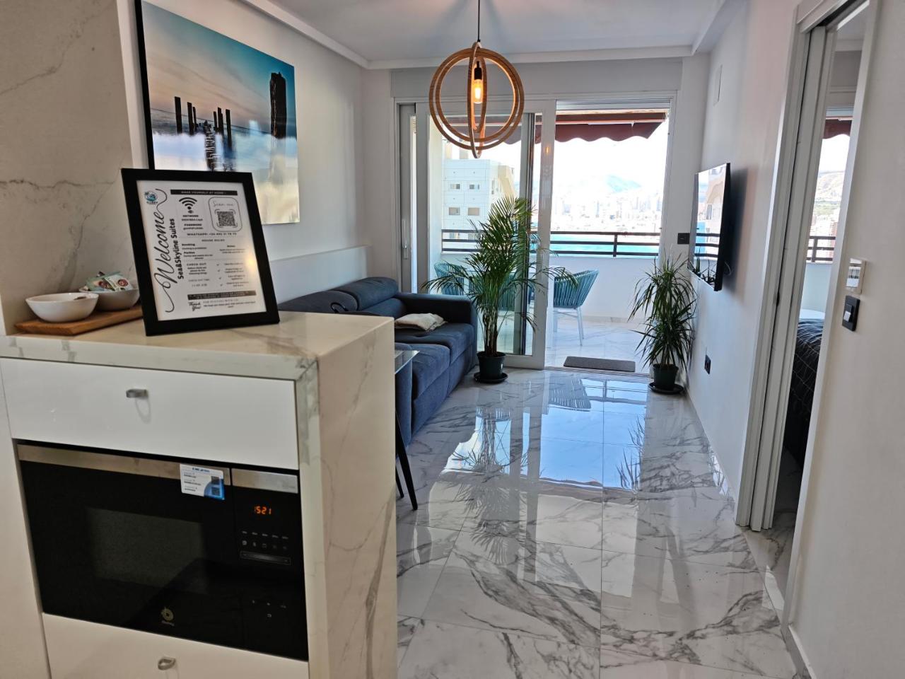 Sea&Skyline Suites Benidorm - 2