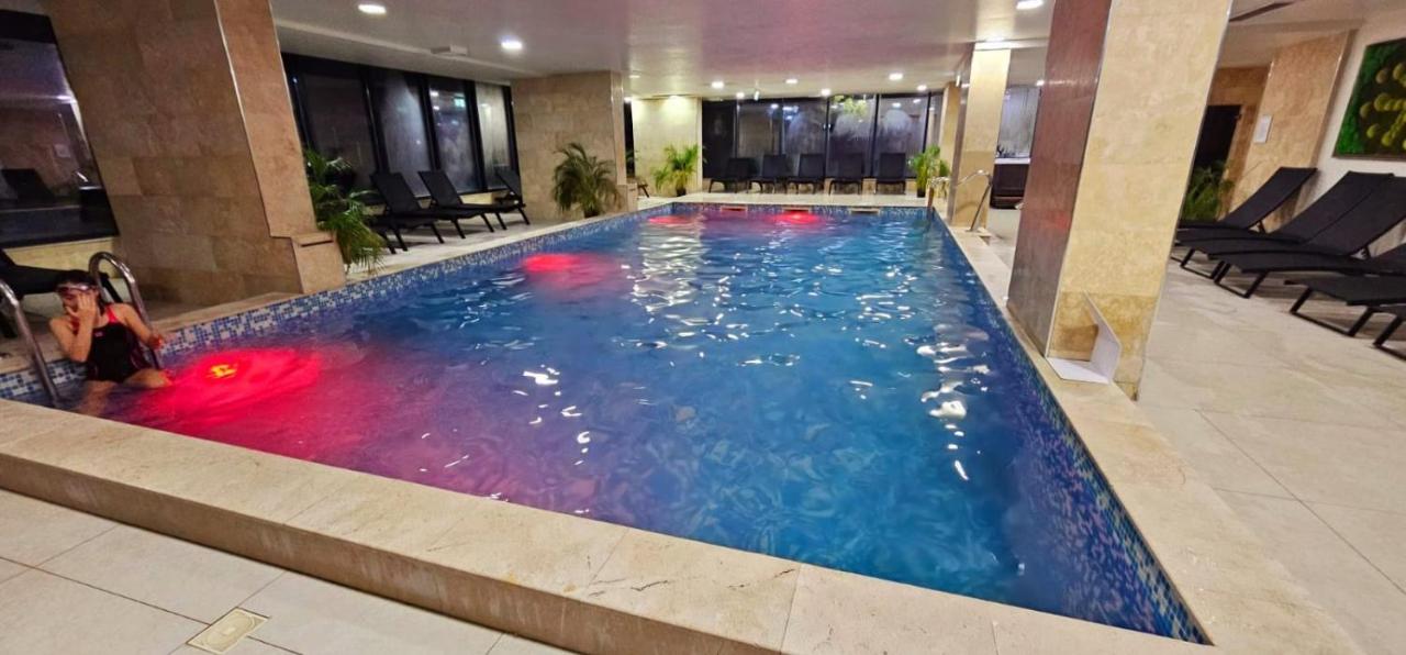 Large Family Blue Marina Apartment Spa Resort Piscina Sauna Jacuzzi - 4