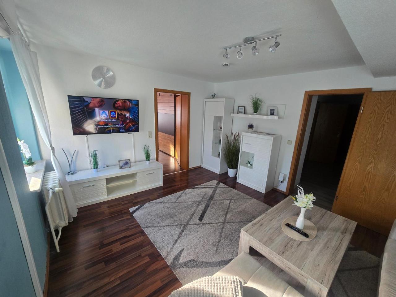 Ferienwohnung, Apartment, Monteurwohnung mit Klimaanlage Wettin-Löbejün - 4