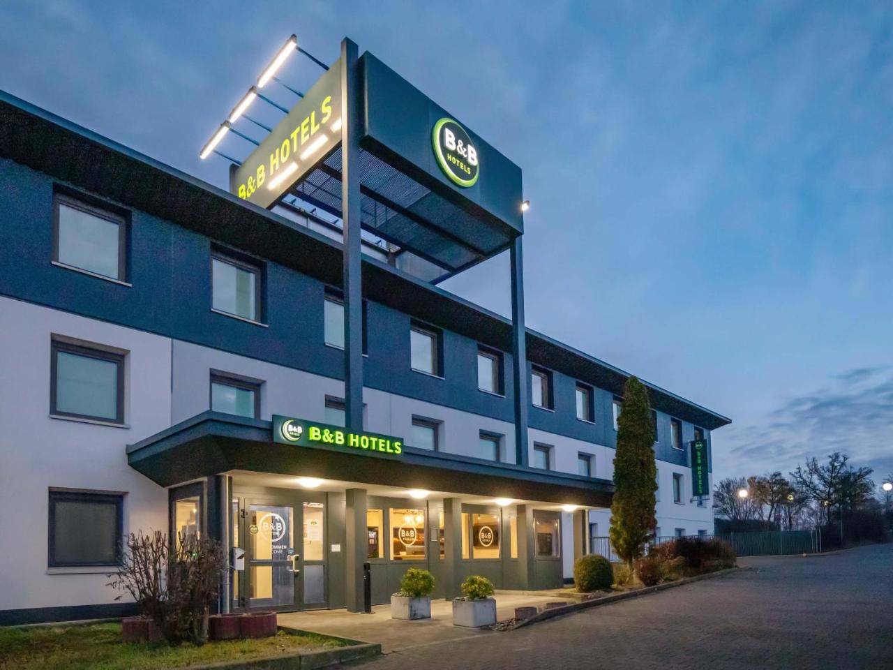 B&B HOTEL Würzburg-Ost