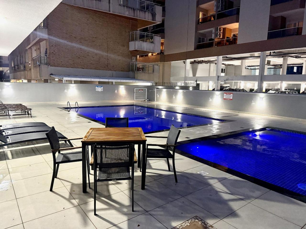 Photo - Apto completo a 80m da praia c/ piscina e garagem