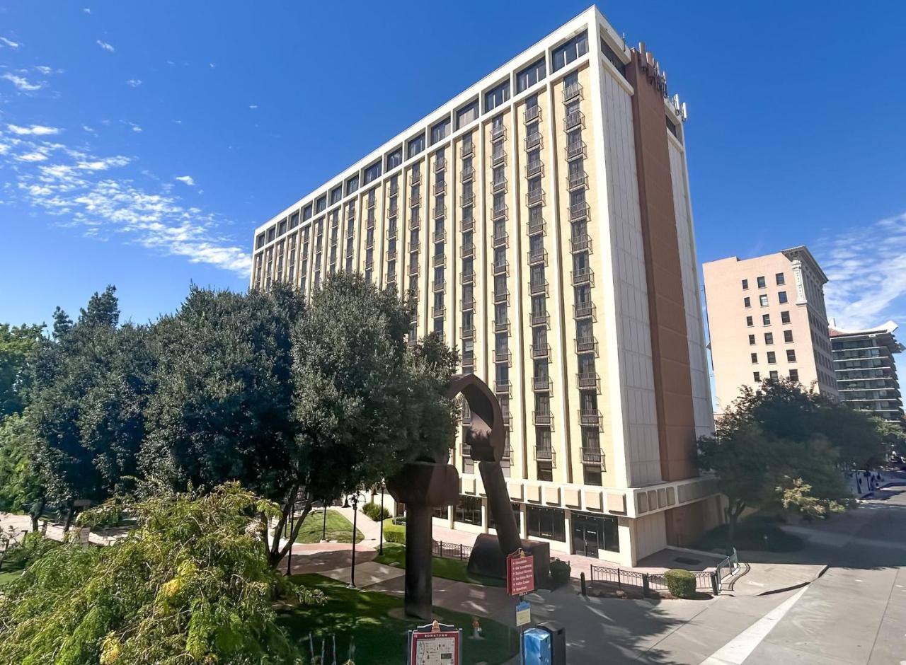 Holiday Inn Sacramento-Capitol Plaza By IHG Thumbnail