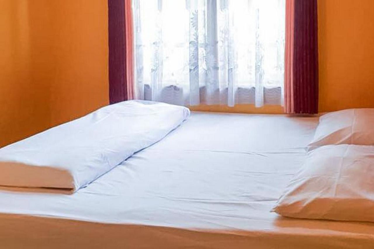 Bromo Indah Lestari Homestay Mitra RedDoorz photo 2