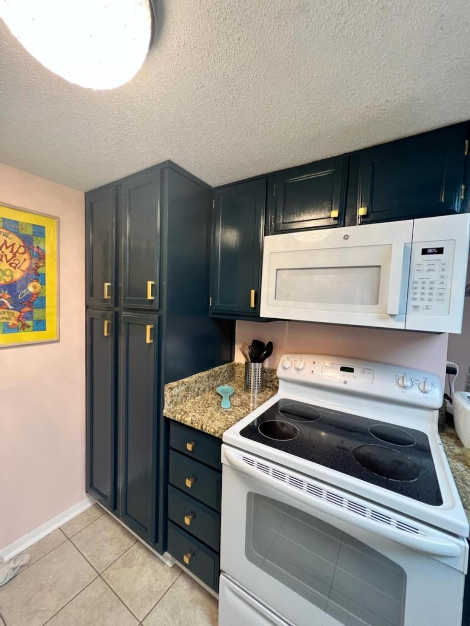 Sugar Beach 330 Family Friendly Vacation Sleeps 8 - 5