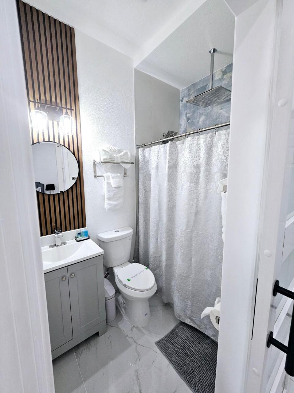 Romantic Suite - 5