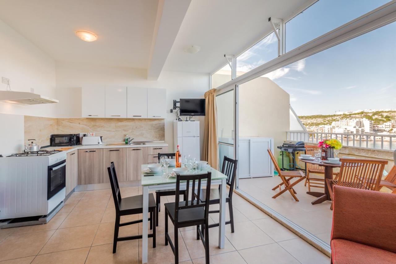 Foto - Blue Harbour 5 - 2 bedroom Seafront Penthouse with stunning seaviews - by Getawaysmalta