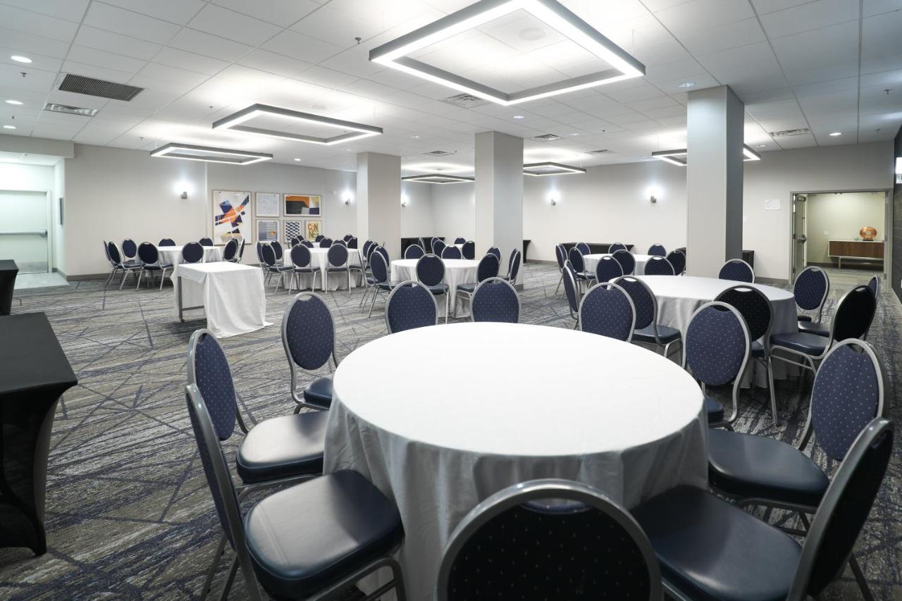Holiday Inn Express Washington DC SW - Springfield By IHG photo 4