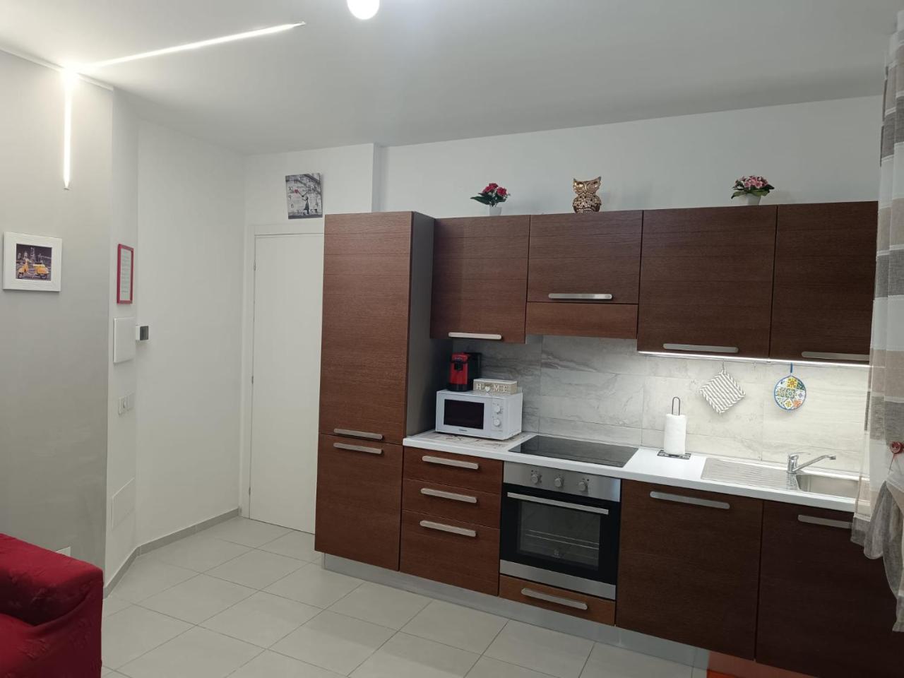Lilli & Evoque Apartments - 5