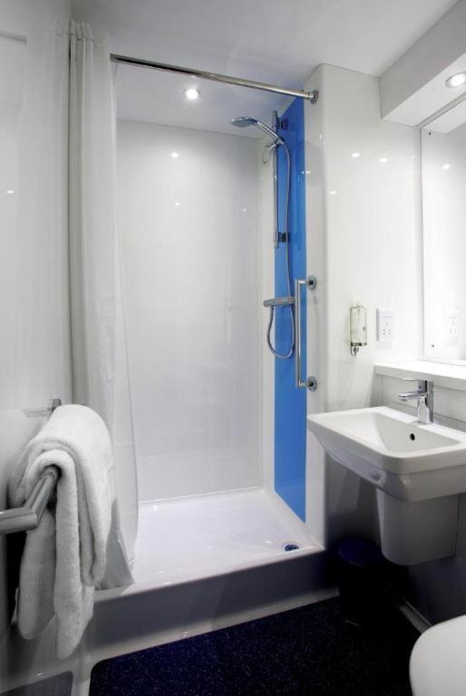 Travelodge Aberdeen Bucksburn photo 2