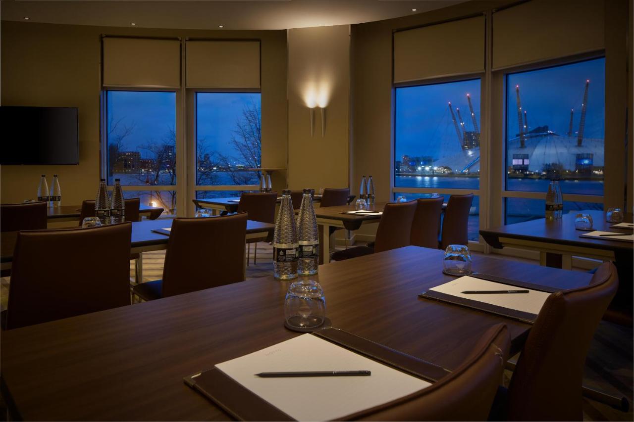 Radisson Blu Hotel, London Canary Wharf East photo 4