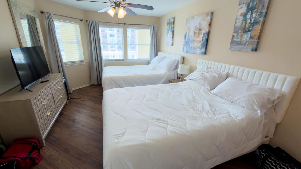 Fresh & Bright 1BR Condo - Pool View & Steps to Beach - 6