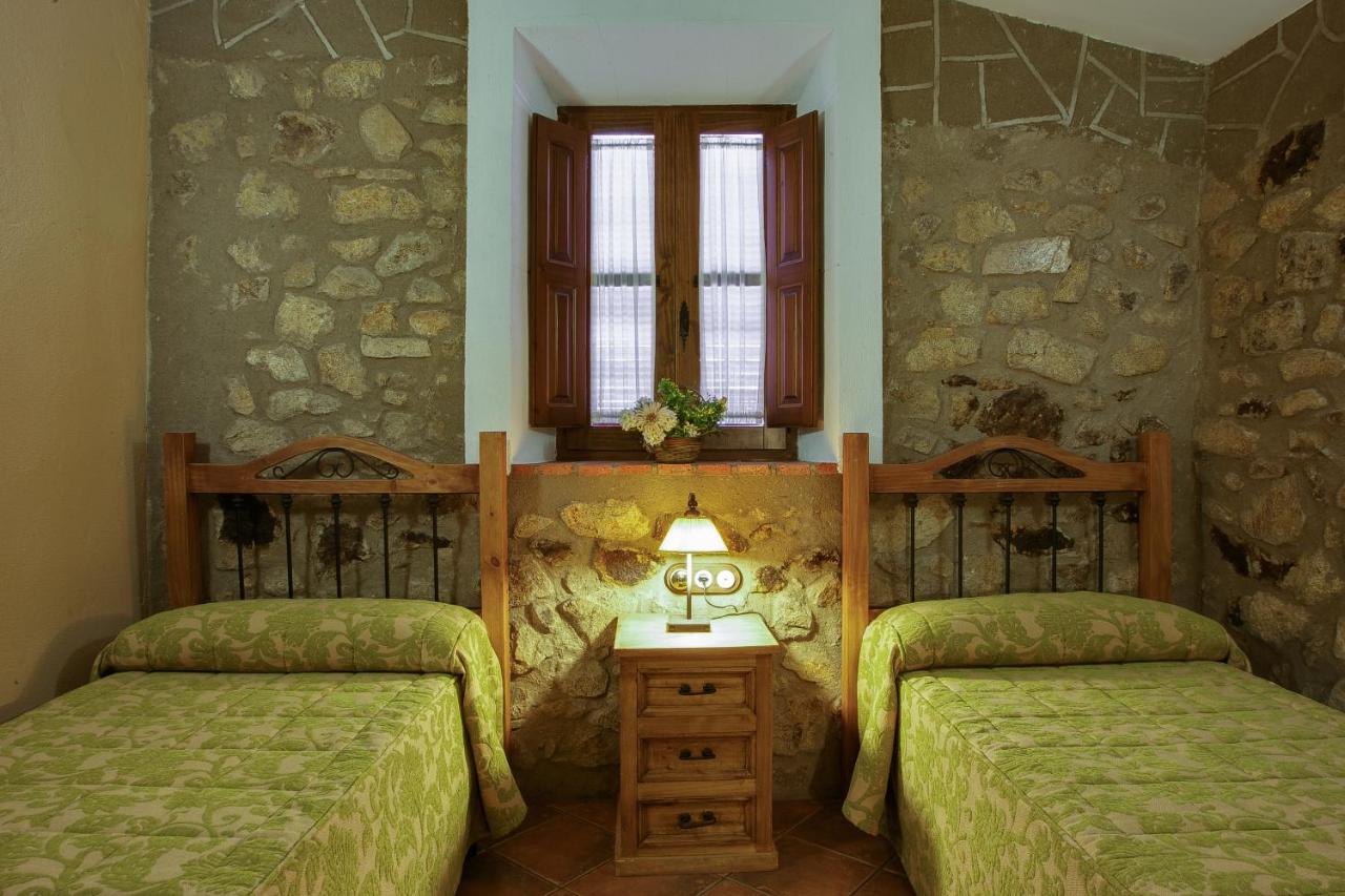 Casa Rural La Chimenea photo 2