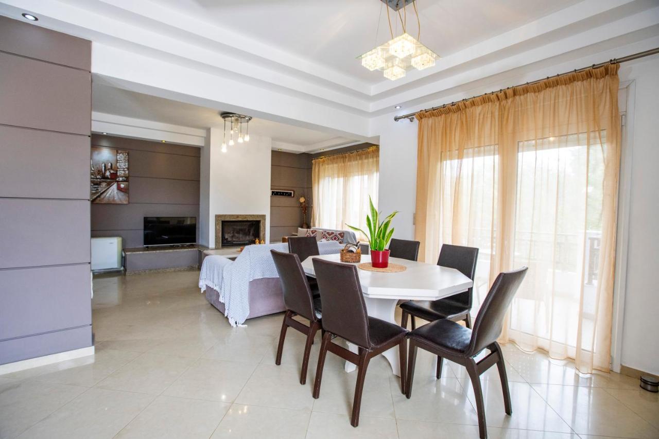 Seascape Village - Spacious 3-Bed Apartment with Private Garden and Parking - 2