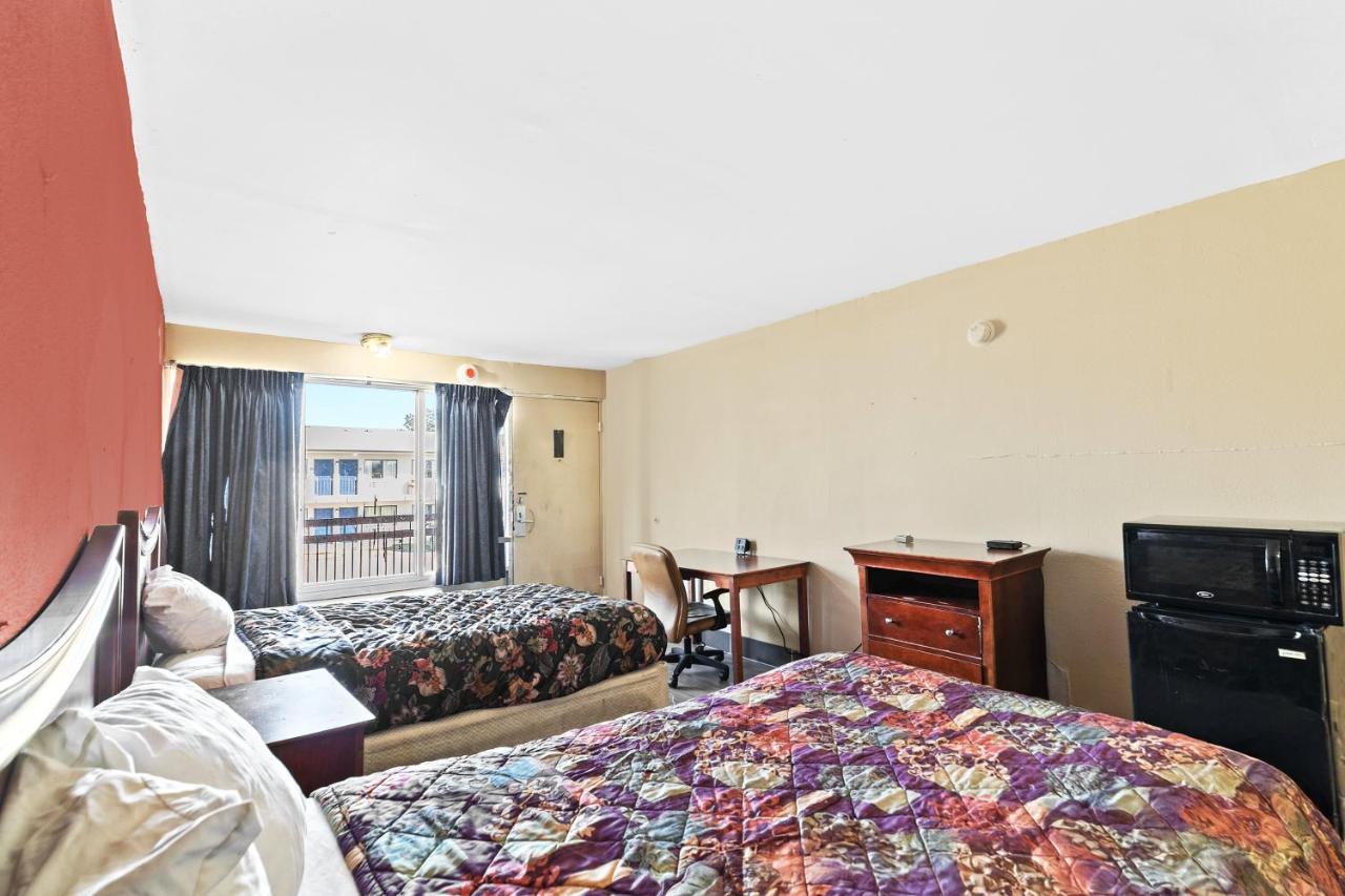 Luxury Inn By Hotel O Hattiesburg, MS photo 3