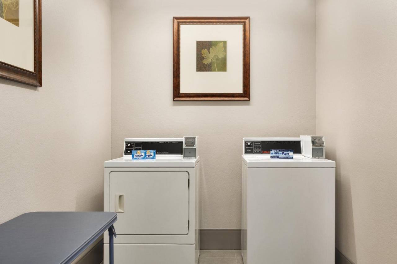 Country Inn & Suites by Radisson, Warner Robins, GA photo 3