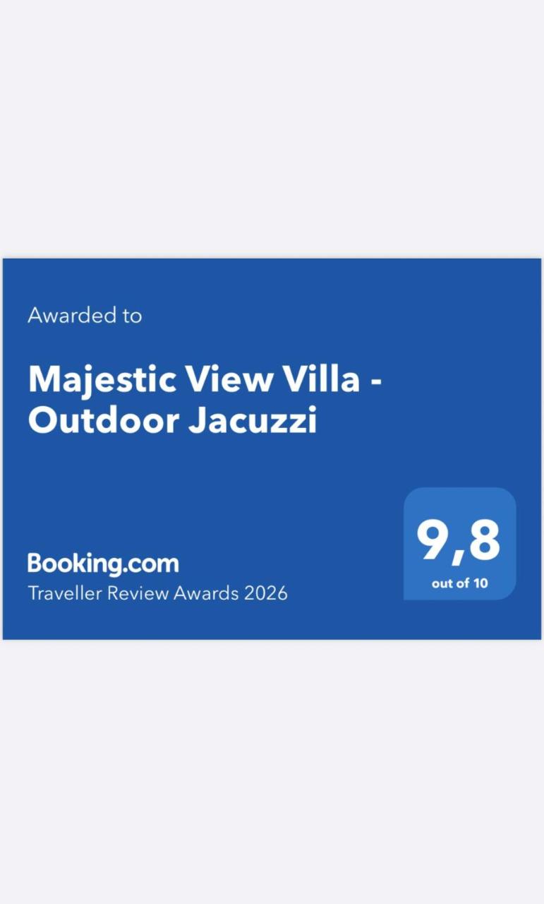 Majestic View Villa - Outdoor Jacuzzi - 2
