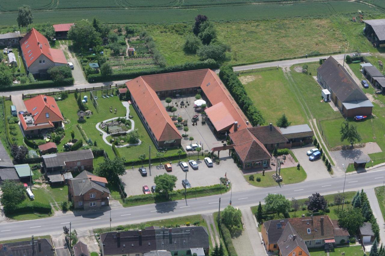 Landhotel Zur Schmiede photo 4