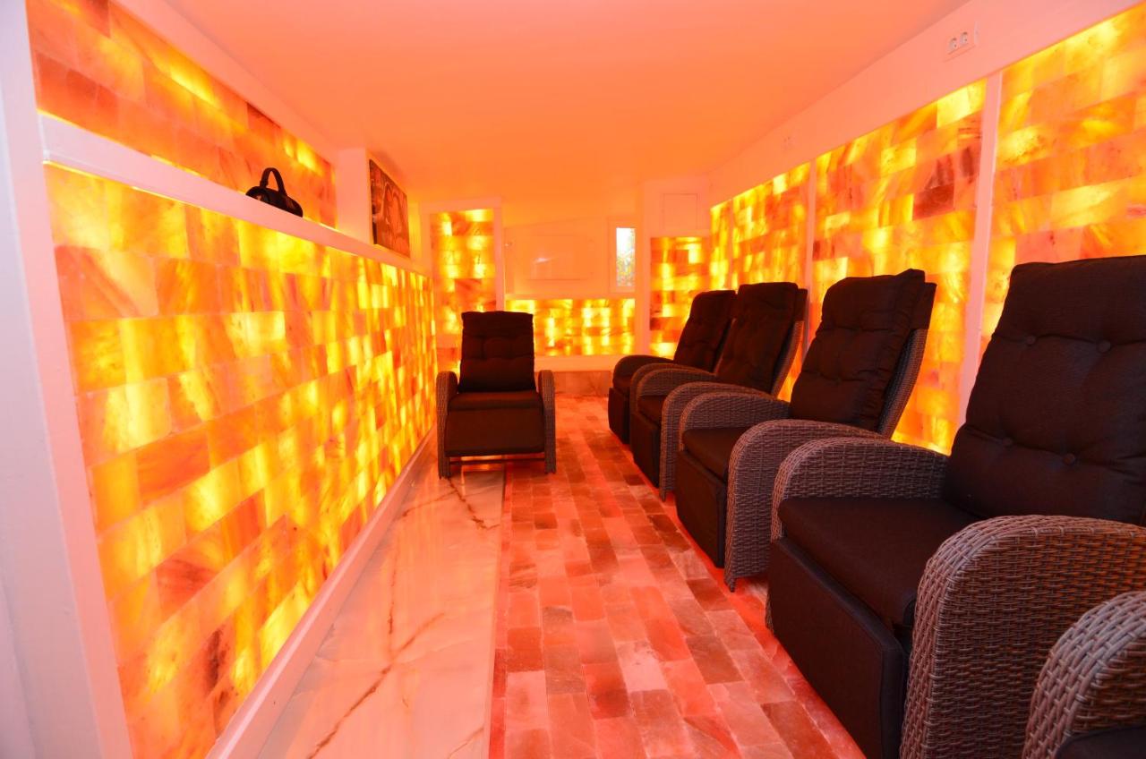 FOREST RETREAT Luxury Villas - 4
